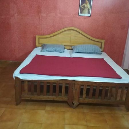 Green Garden Cottage Thekkady Bagian luar foto