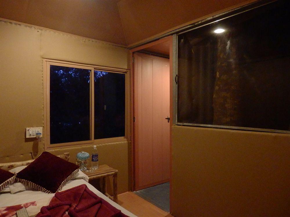 Green Garden Cottage Thekkady Bagian luar foto