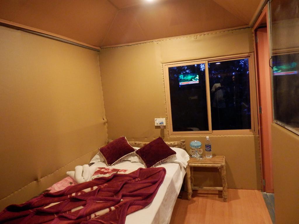 Green Garden Cottage Thekkady Ruang foto