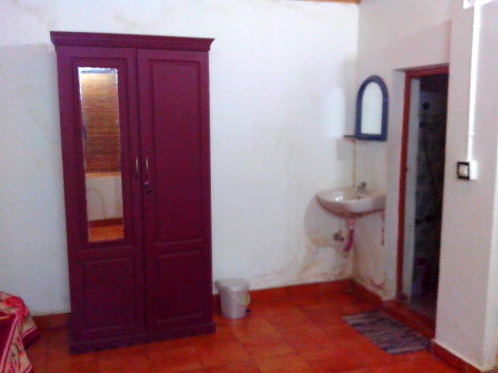 Green Garden Cottage Thekkady Ruang foto