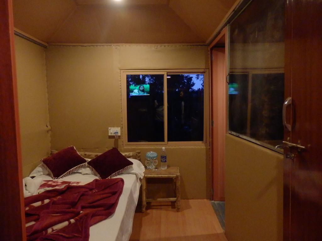 Green Garden Cottage Thekkady Bagian luar foto
