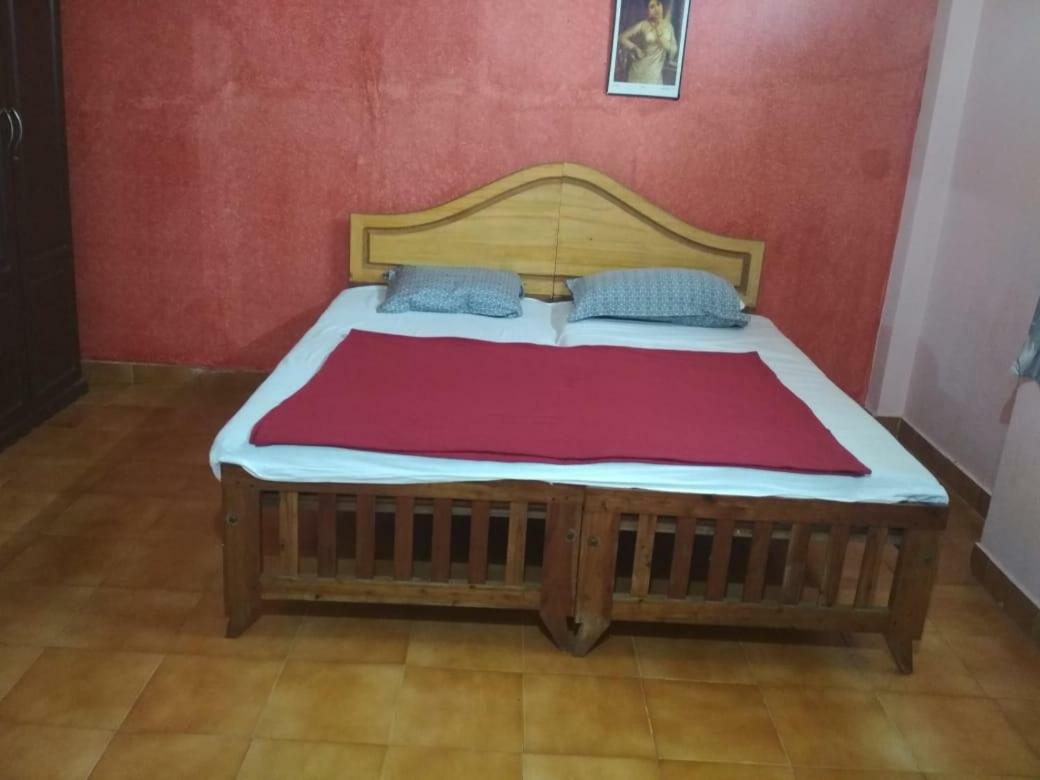 Green Garden Cottage Thekkady Bagian luar foto
